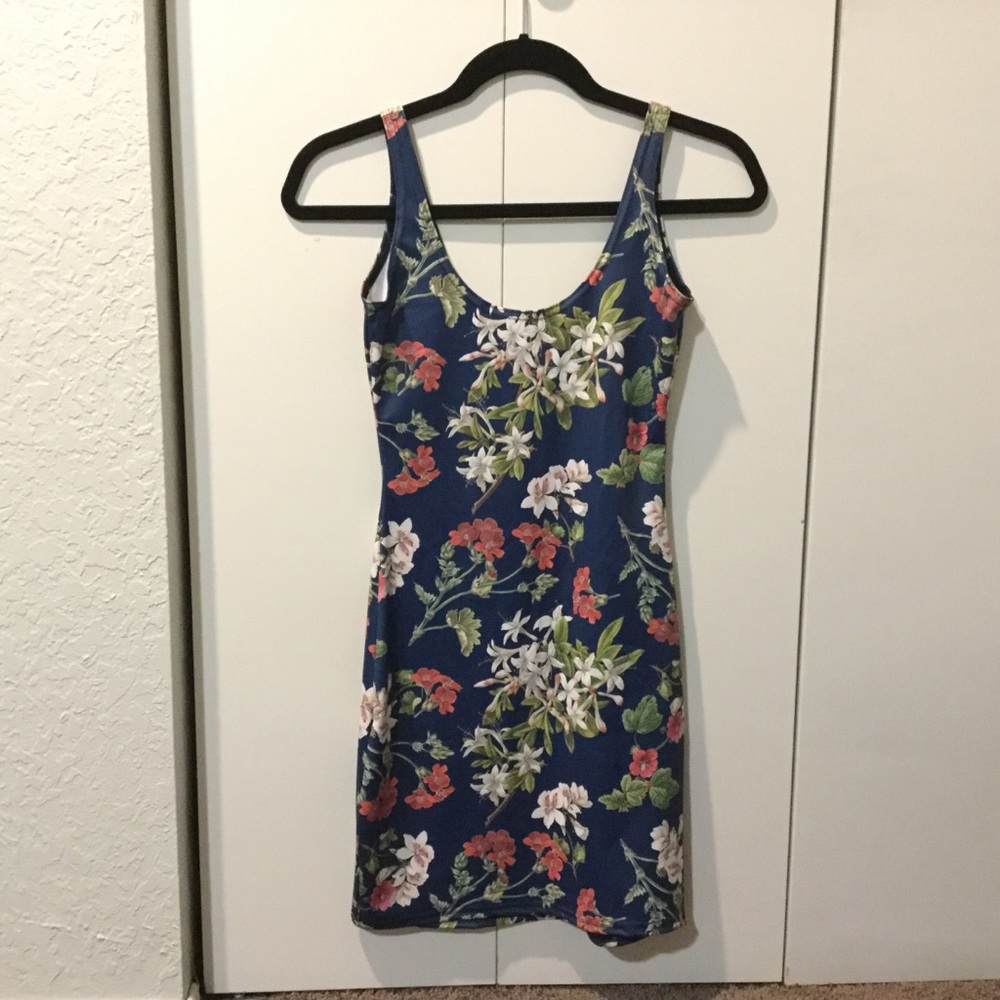 Blackmilk Gorgeous Garden Navy Dresss Small